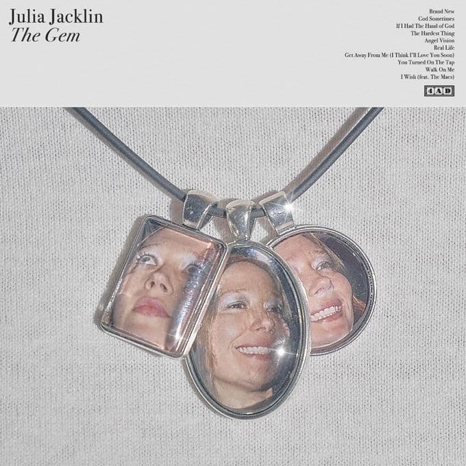 Julia Jacklin feat. The Maes – I Wish
